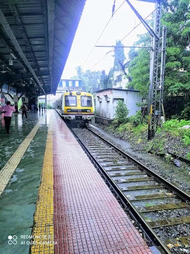 Chembur Railway Station thumb 3