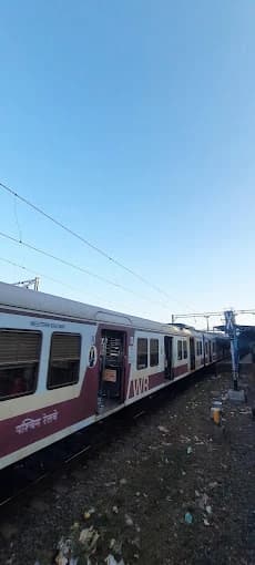 Chembur Railway Station thumb 1