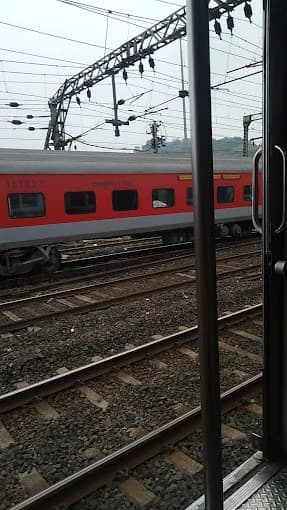 Ghansoli Railway Station 4