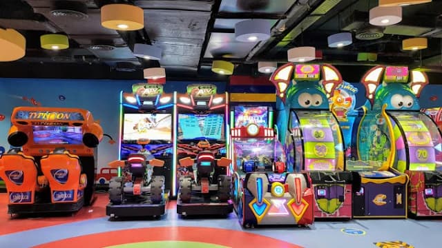 Fun City -Ambience Mall thumb 4