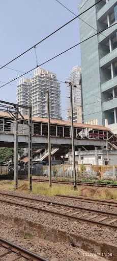 Prabhadevi Railway Station 3