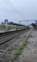 Umroli Railway Station thumb 2