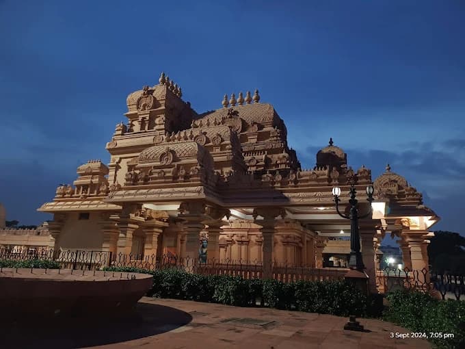 Chattarpur Mandir 7