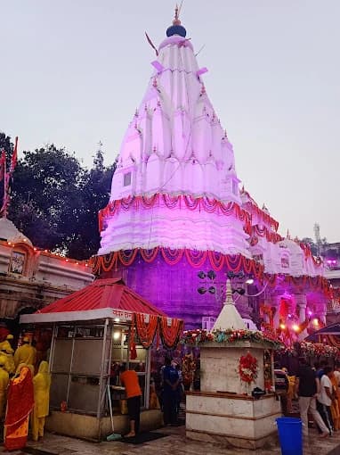 Shaktipeeth Shri Vajreshwari Devi Temple, Kangra thumb 4