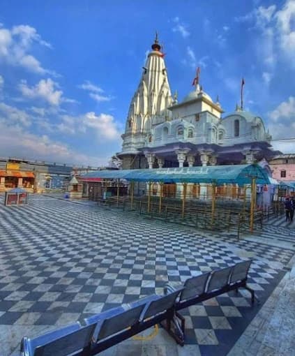 Shaktipeeth Shri Vajreshwari Devi Temple, Kangra thumb 6