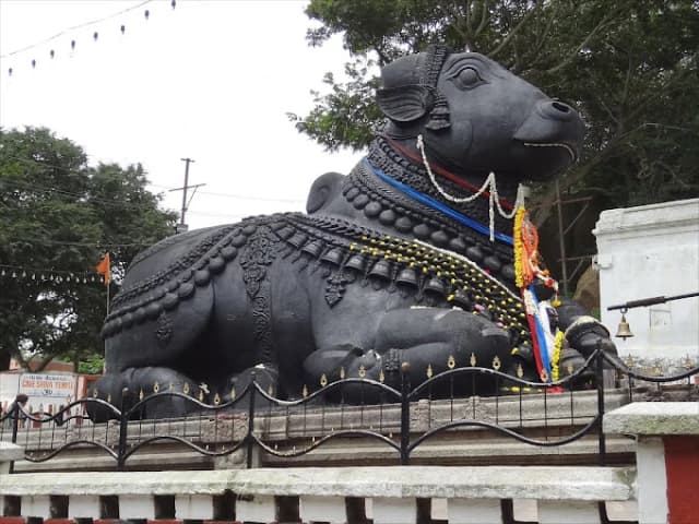 Sri Doddabasavanna Temple (Bengaluru) thumb 3