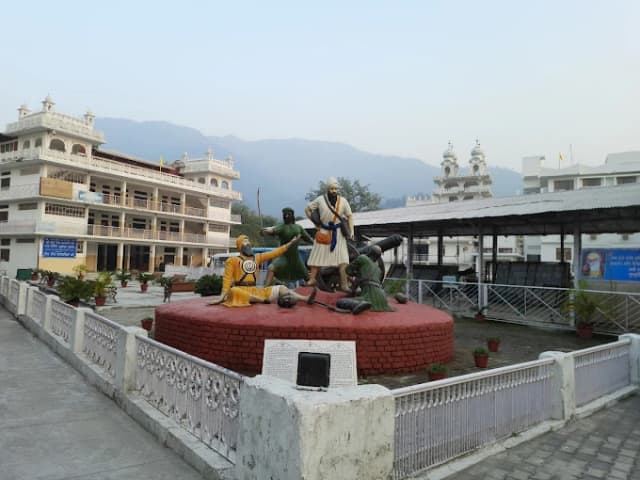 Gurdwara Sri Hemkund Sahib, Rishikesh UK thumb 1