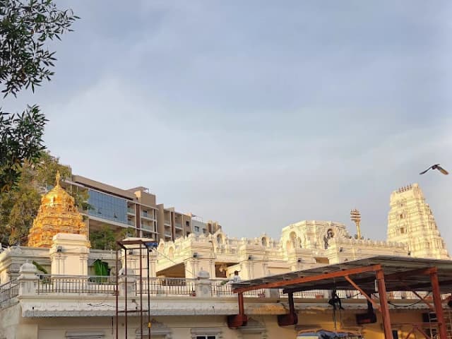 Hare Krishna Golden Temple thumb 7