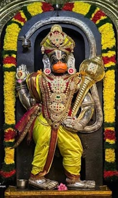 Nanganallur Anjaneyar Temple 1