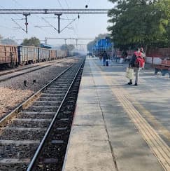 Delhi Cantonment Railway Station 1