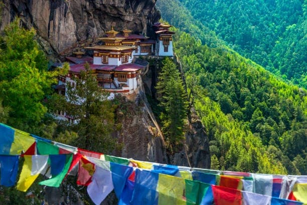 Paro Travels Guide 2025