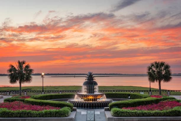 Charleston Travel Guide 2025
