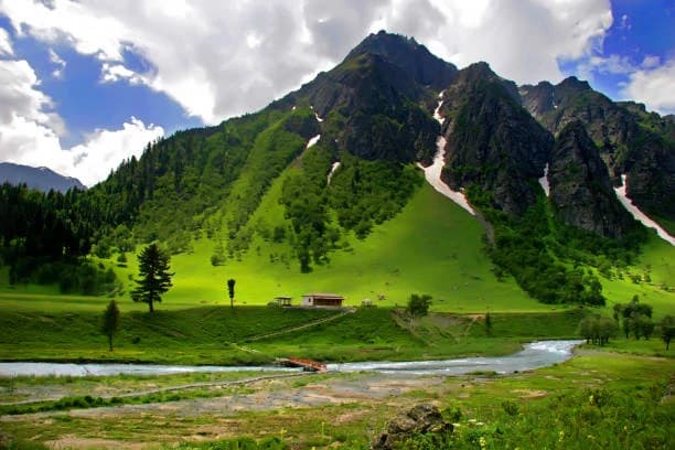Jammu and Kashmir Paradise of Mountains, Lakes, and Culture