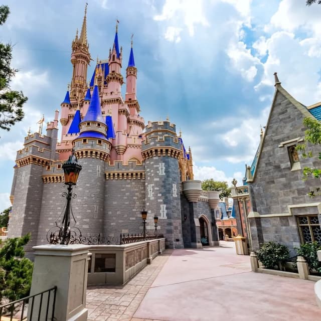 Magic Kingdom Park: Explore Florida’s Fairytale Magic