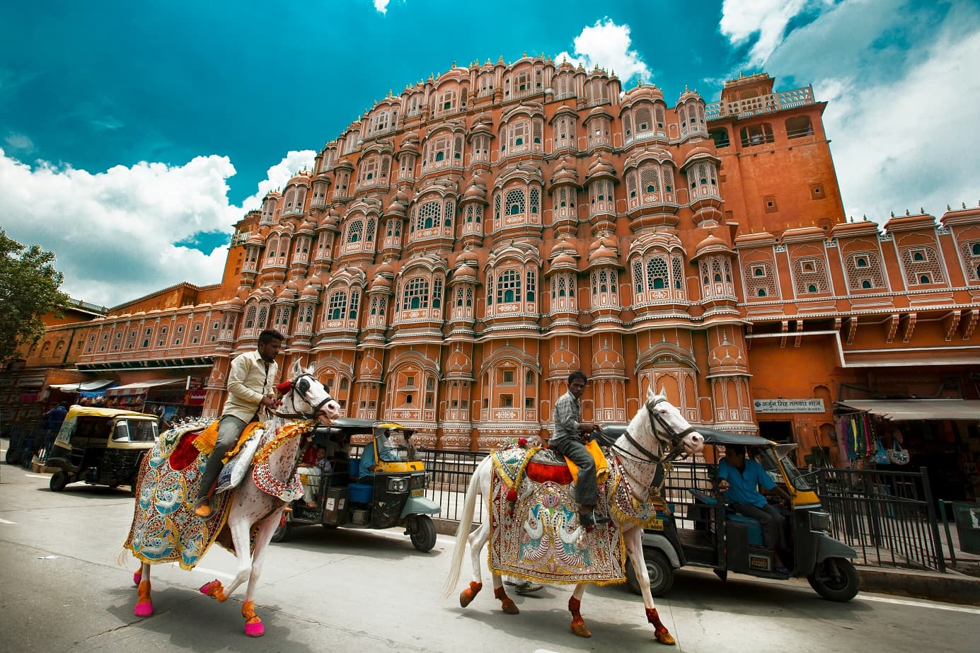 Discover Rajasthan: A Journey Through Royal Heritage and Vibrant Culture