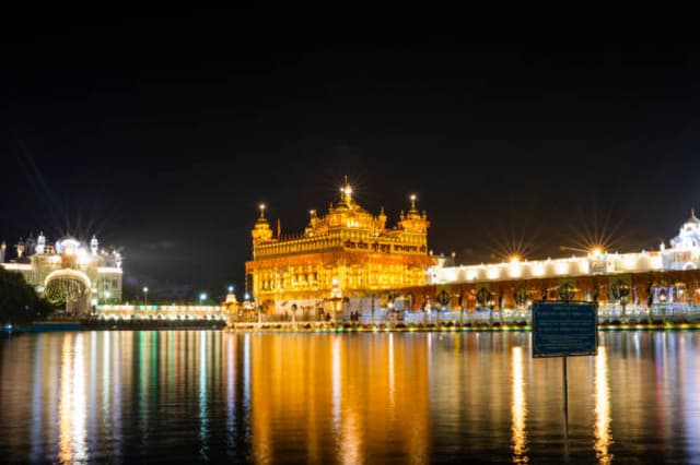 Sri Harmandir Sahib - Golden Temple Amritsar