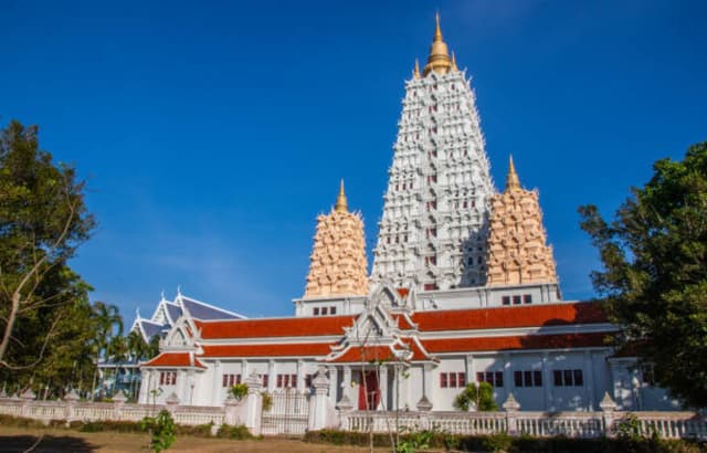 Wat Yannasangwararam Woramahawihan Pattaya