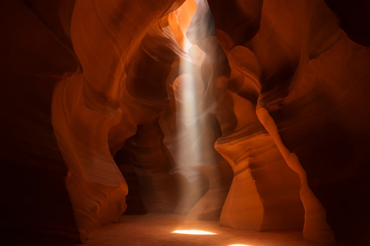 Antelope Canyon 2025: The Ultimate Traveler’s Guide to Arizona’s Slot Canyon Wonder