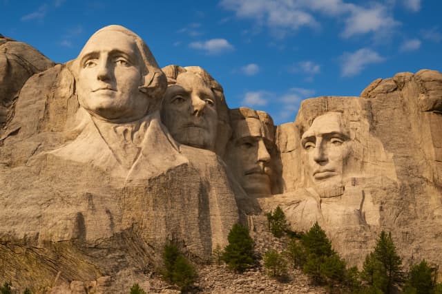 Mount Rushmore National Memorial 2025 Guide: Visit, Explore & Experience the Iconic U.S. Landmark